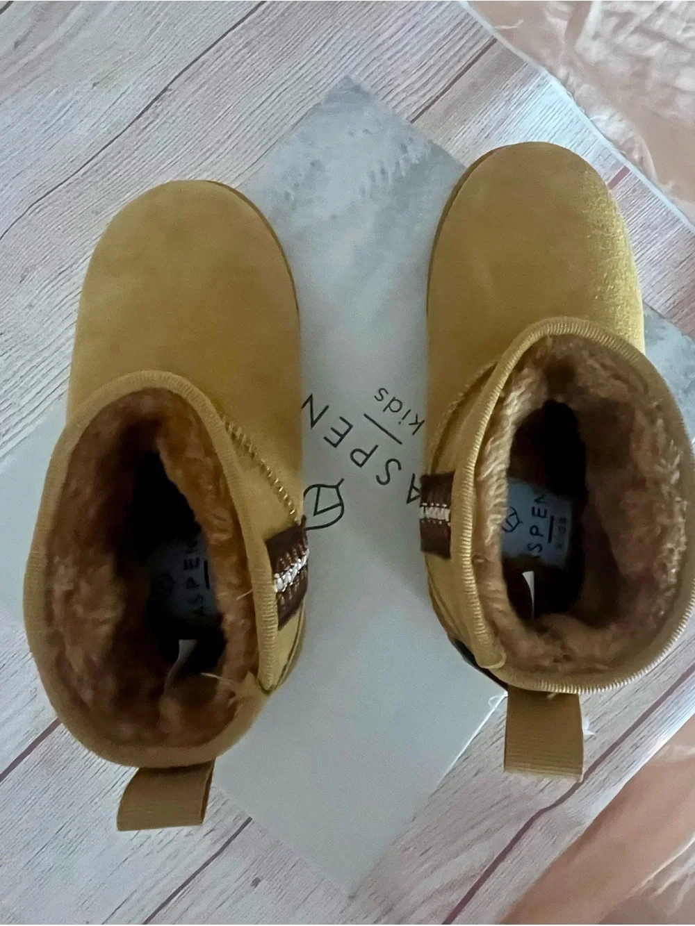 Aspen Kids Tan Suede Ankle Bootie Faux Fur Lined Pull On Size 13 New With Box